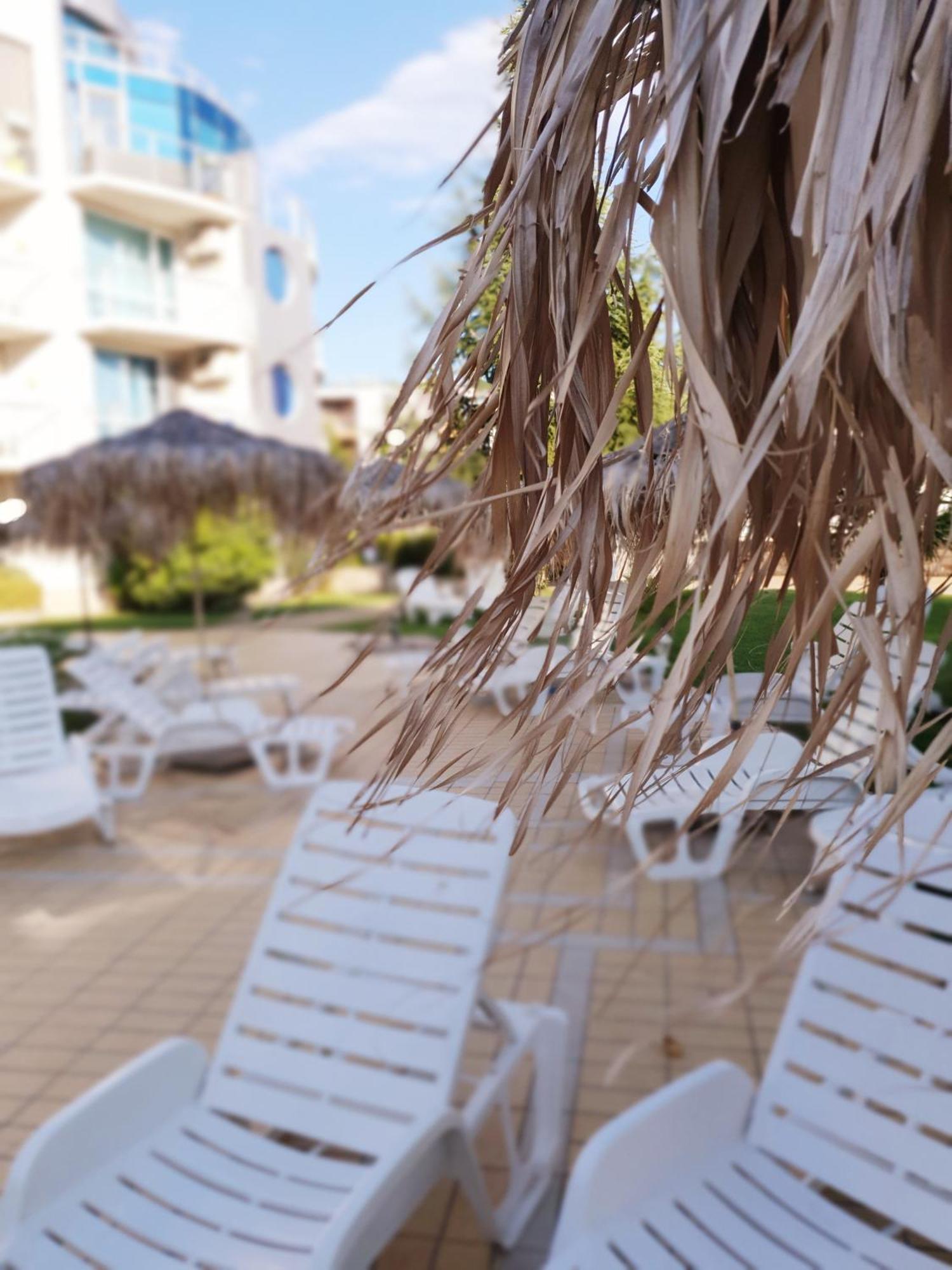 Elena'S Lux Aparthotel - Town & Sea View - Atlantis Spa Сарафово Экстерьер фото